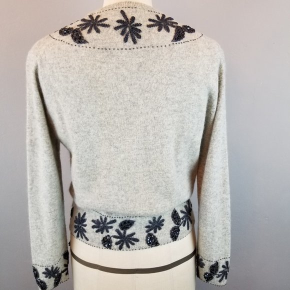 Vintage 1950's Grey & Navy Hand Beaded Angora Cardigan Sweater  Women's Small - Picture 9 of 14
